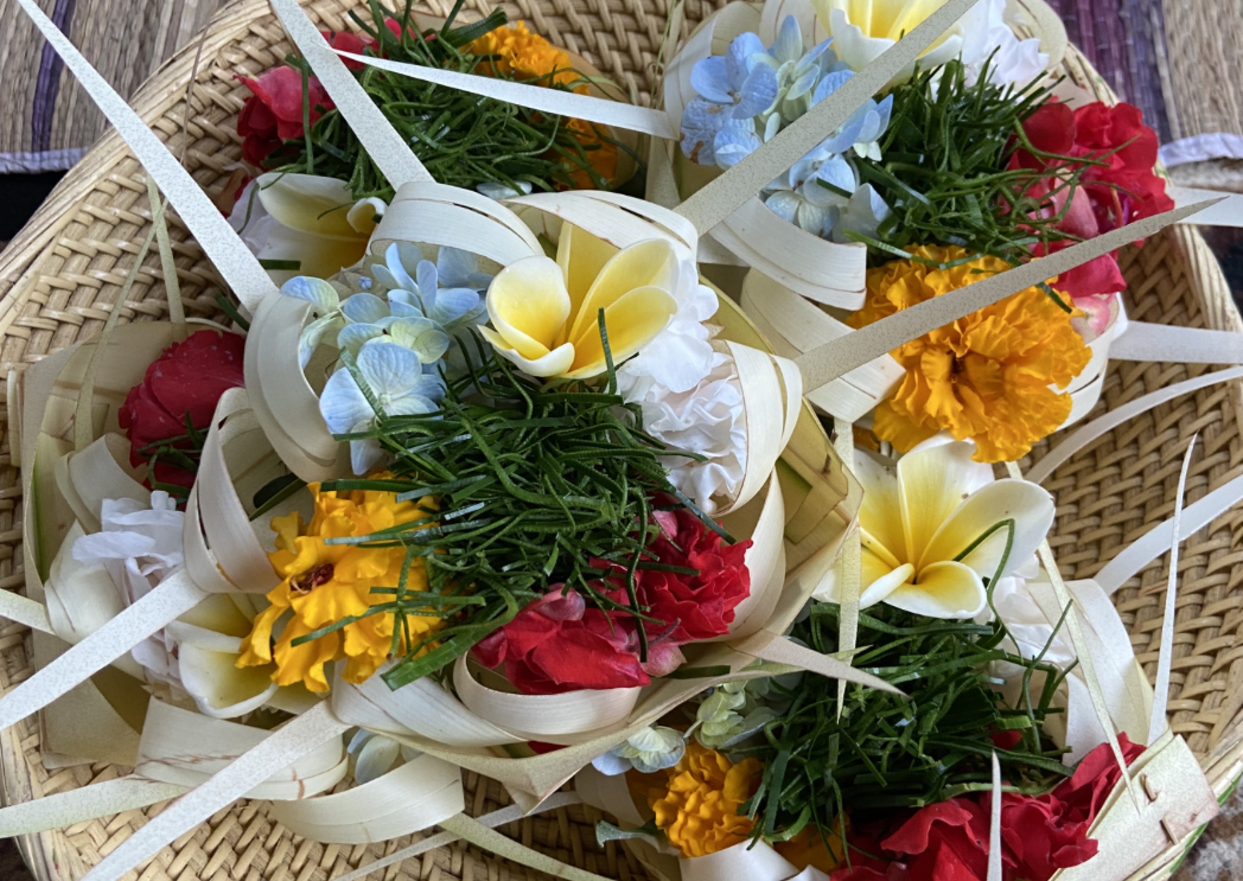 EmotionPlanet-voyages-Asie-Indonésie-Bali-offrandes