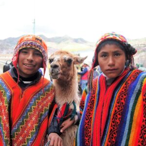EmotionPlanet-Voyages-immersion-Apus-Péruviens-Amérique-Pérou-locaux-alpaga