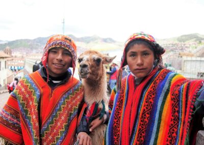 EmotionPlanet-Voyages-immersion-Apus-Péruviens-Amérique-Pérou-locaux-alpaga