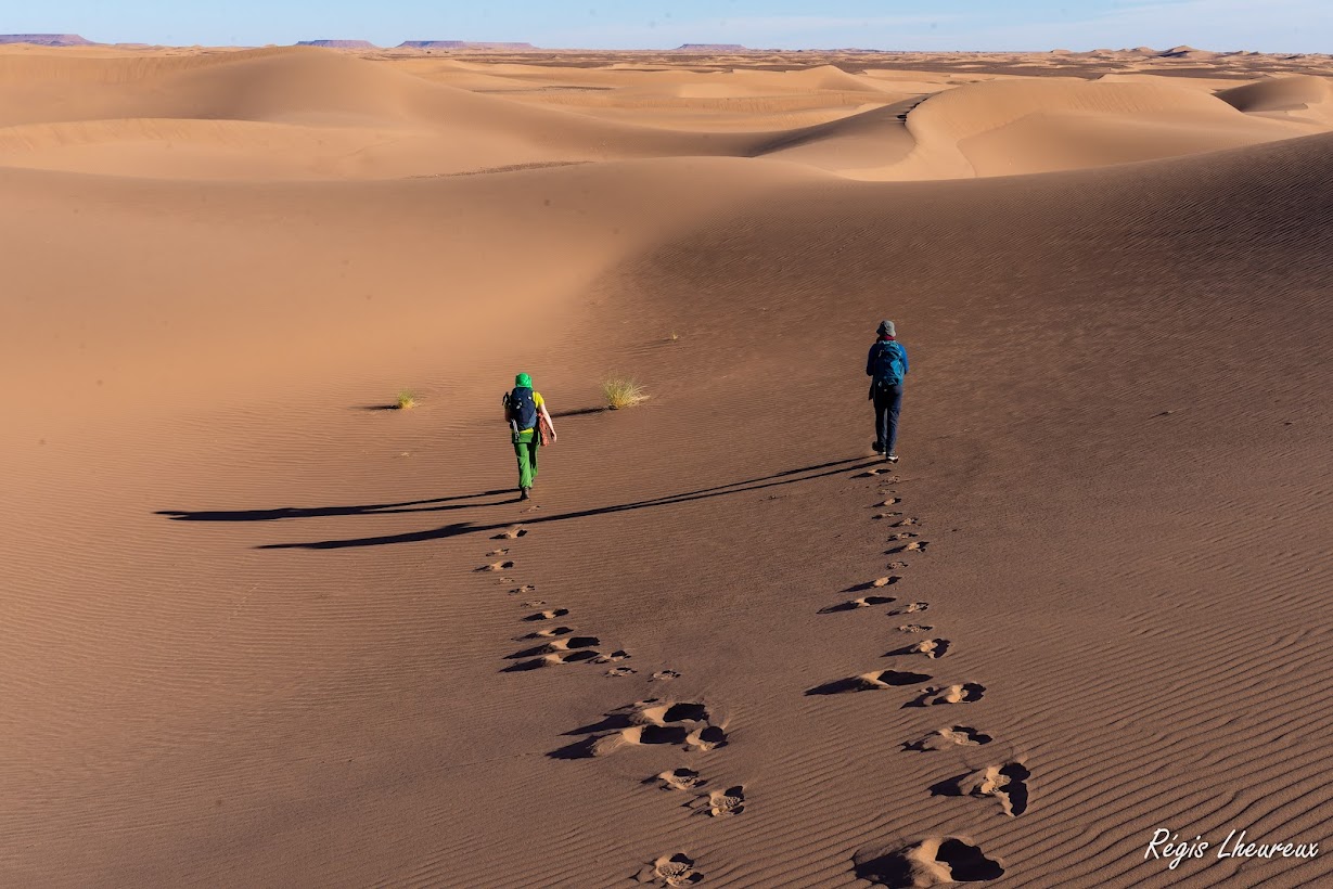 Emotion Planet Maroc Atlas Désert voyage scolaire solidaire humanitaire trek sahara.jpeg