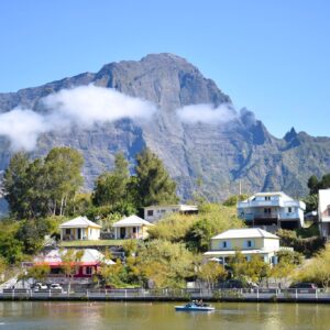 Emotion-Planet-voyage-ecotourisme-immersion-La-Reunion-Cilaos-Saint-Pierre.