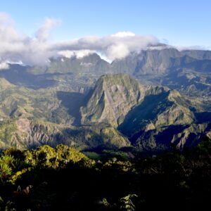 Emotion-Planet-voyage-ecotourisme-immersion-La-Reunion-Mafate-Cirque-2